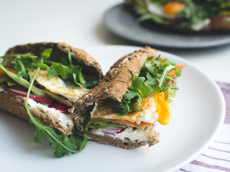 Healthy bouguette with egg and vegetables